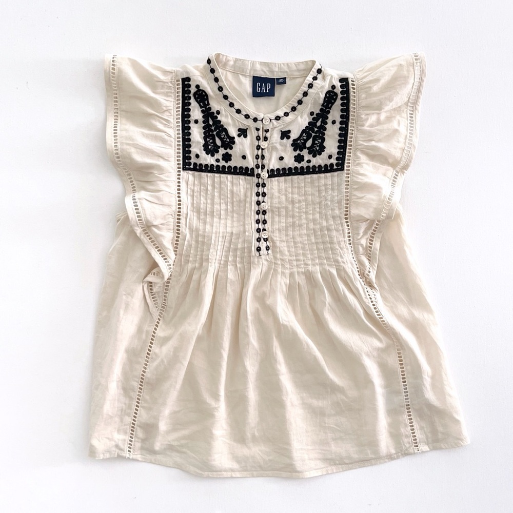 Gap Embroidered Flutter Sleeve Top